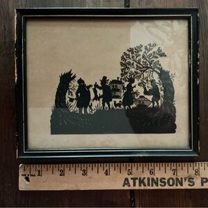Silhouette (SCHERENSCHNITTE _Art in Black Frame. antique and Handmade.